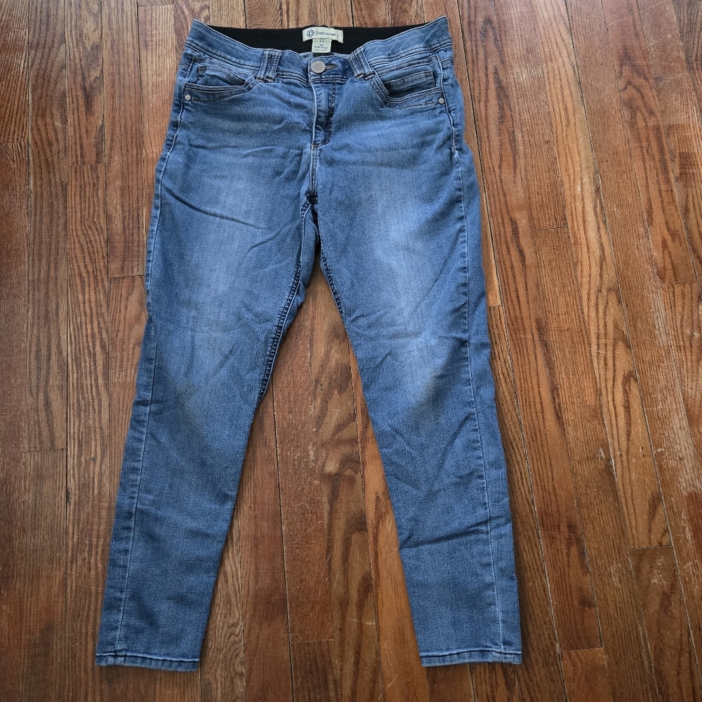 Democracy Ab Tech Blue Jeans Size 12 Faded Comfy Mid Rise Stretch 32x26